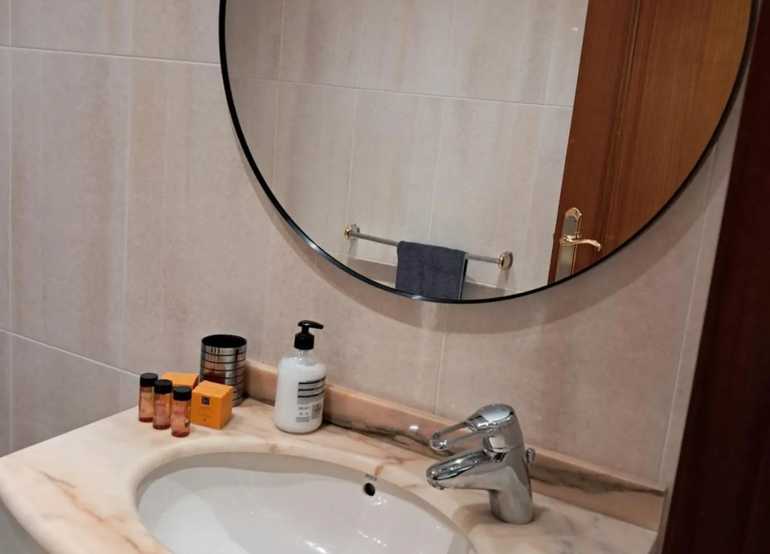 Trendyhomes El Puerto De Almeria, Proximo Playa Y Centro,3 Hab, Espacioso, Familias, Wifi 0*, Almeria